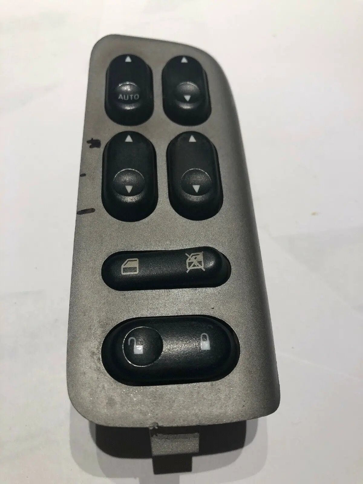 Driver Left Master Door Switch Front MAZDA TRIBUTE Fits 01 02 03 04 05 06 by DALEY1DEALS,LLC.