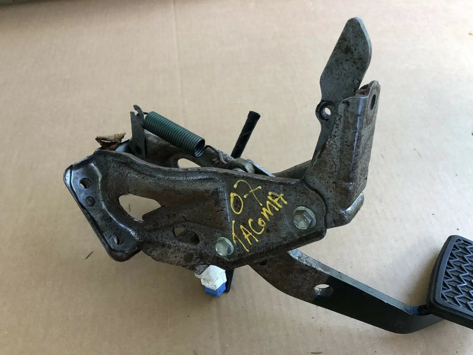 Toyota TACOMA 2007 Manual Brake Pedal Assembly 662971 by TOYOTA