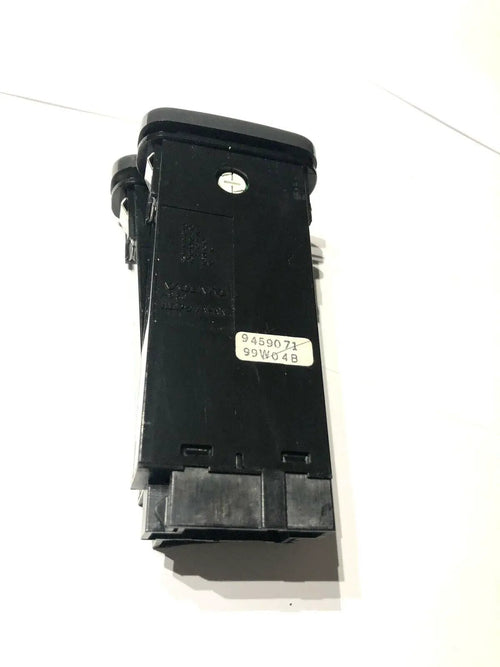 1 ONLY 1998 - 04Volvo V70 S70 Emergency Hazard Light Control Switch P: 9459071 by Volvo