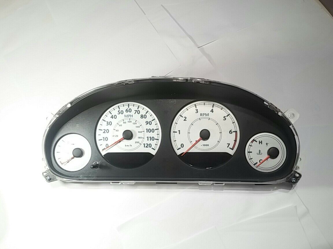 2006 Dodge R975AB TN157530-1921 Speedometer Odometer gas instrument cluster