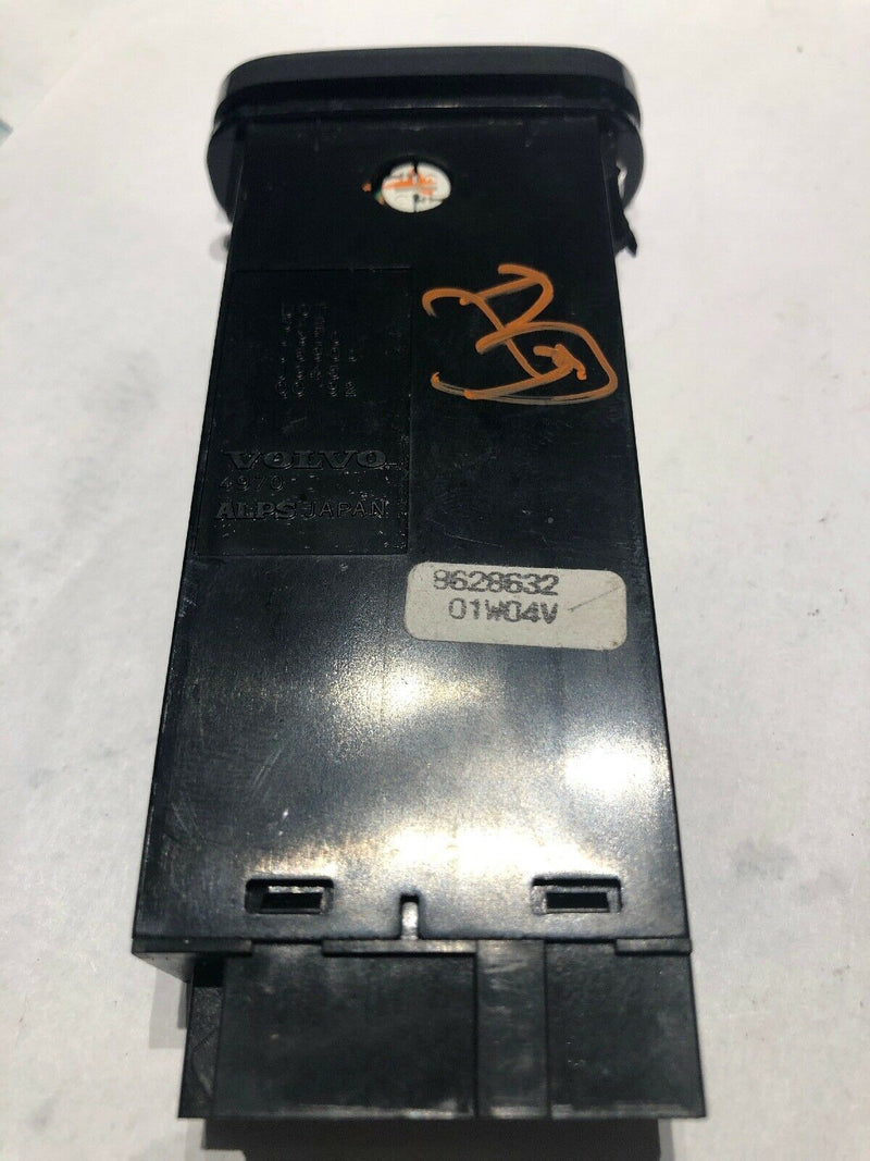 1998 Volvo V70 hazard switch OEM 4970 9459071