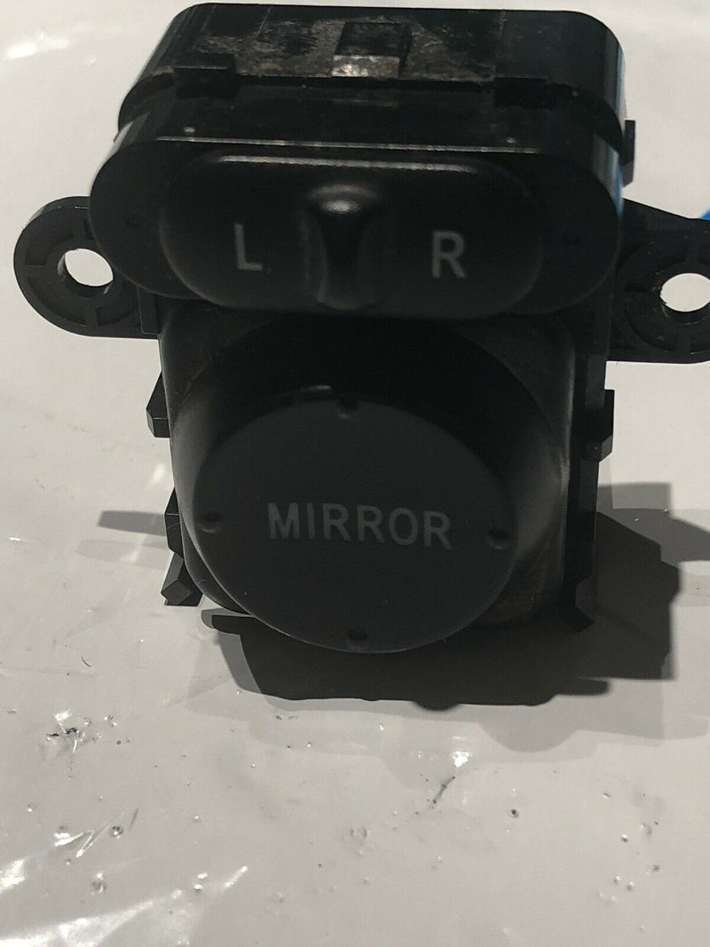 NEW OEM 03-11 Honda Element  Remote Power Mirror Switch Button  35190-SCV-A01