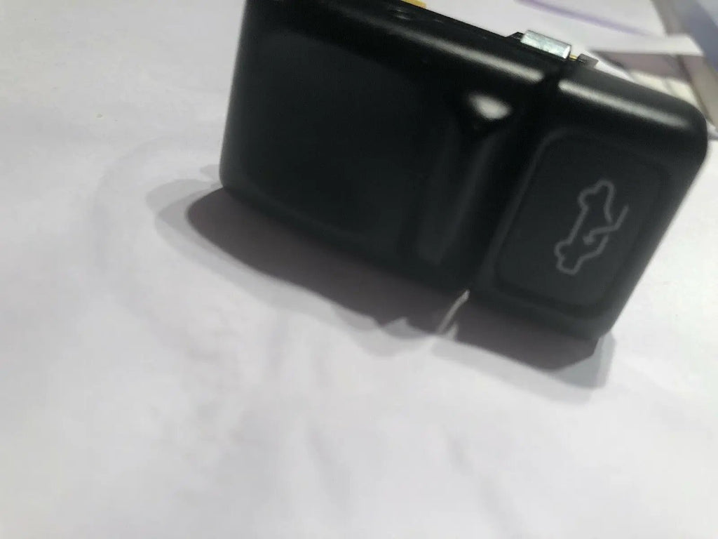 Volvo 960 S90 V90 OEM Sunroof Sun Roof Window Control Switch Button 9128266 by Volvo