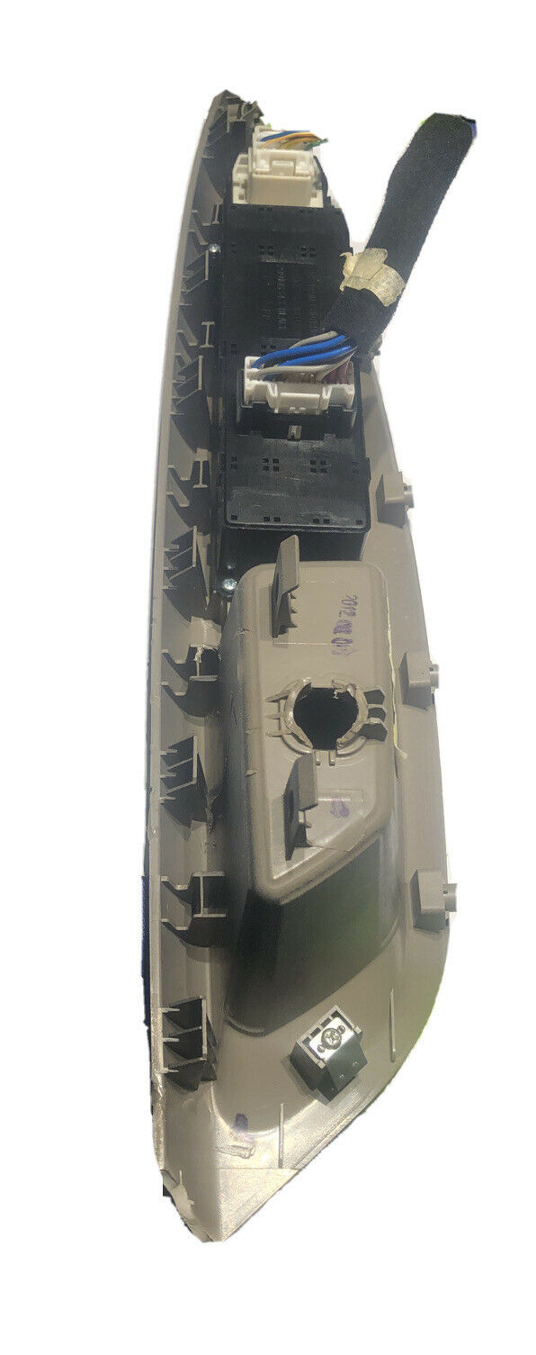 NEW OEM FRONT DOOR WINDOW SWITCH LEFT FOR 13-15 SORENTO OE 93570-1U102VA