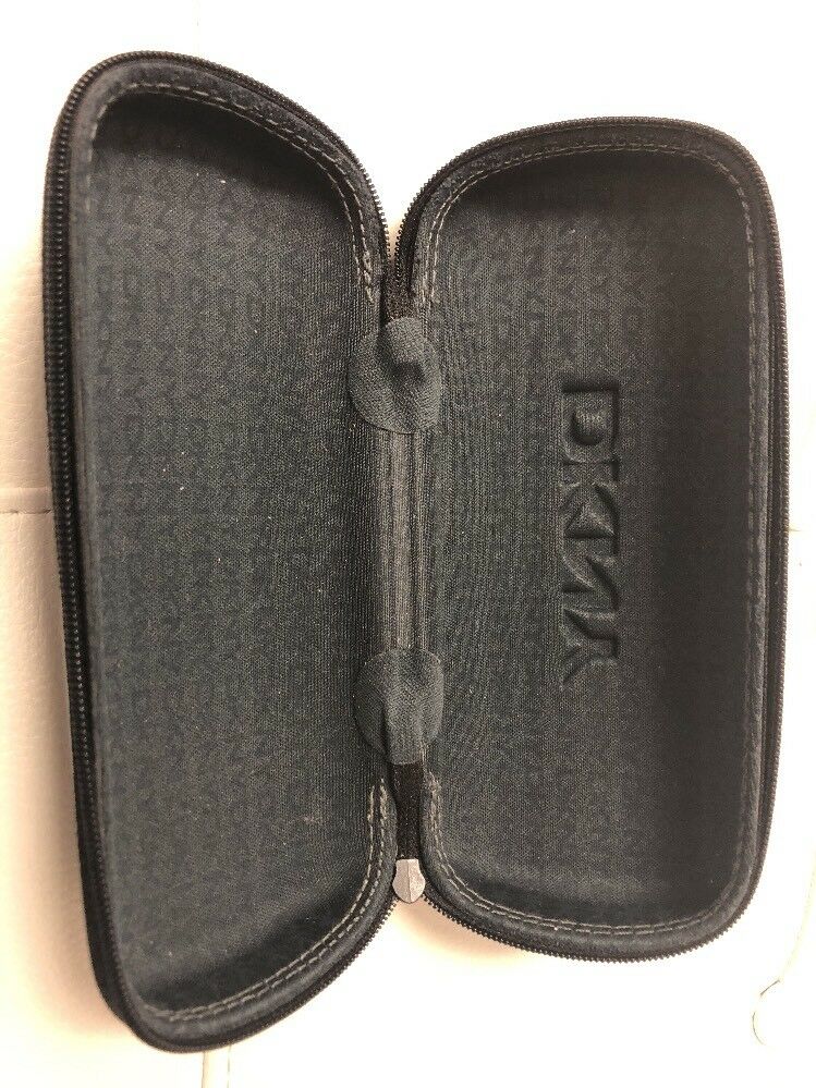 DKNY BLACK EYEGLASSES CASE, NWOT,  FLEXABLE ZIPPERED CASE