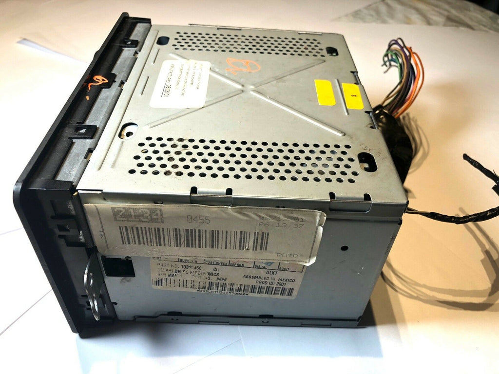 Chevy Cavalier 2001 Radio AM FM CD Player w Aux iPod MP3 Input UN0  RDS 10335223