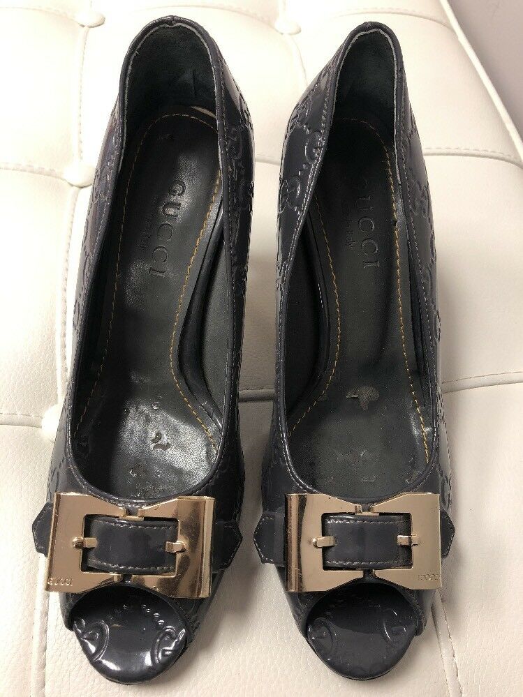 Gray Peep Toe G Patent Letter Embossed Shoes