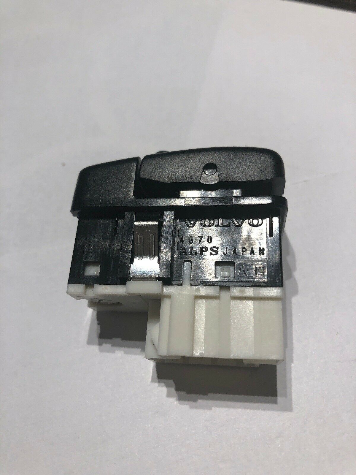 Volvo Door Lock Control Switch Locking Button 9148483 850 960 S90 V90 OEM