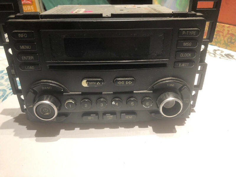 2006 Pontiac G6 AM FM Radio 6 Disc Player OEM Part Number 15793377 Opt Code UC6