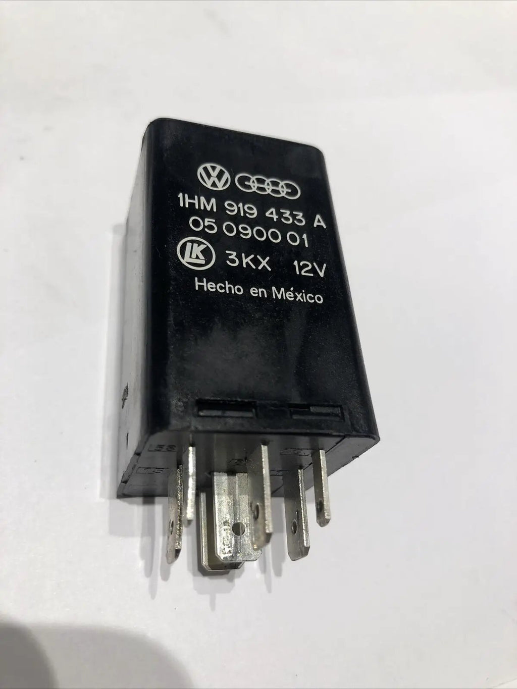 A187 VW Control Unit Relay ECU 357959485 Hella steuergerät by VW