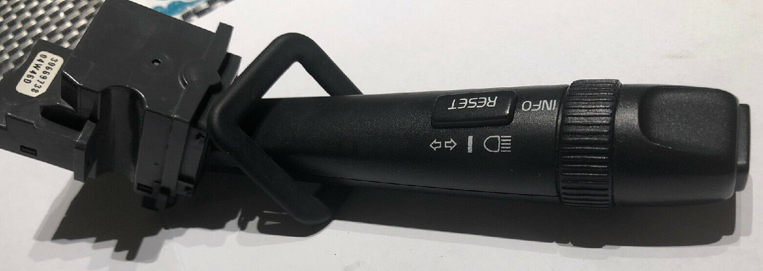 05-14 VOLVO S60 S80 V70 XC70 XC90 Turn Signal Switch 30768097 31268566 31268561