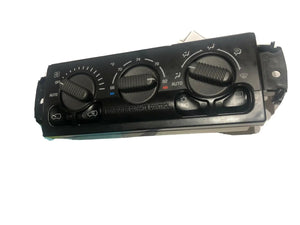 99-02 Chevrolet Tahoe Yukon Silverado Climate Control Panel Dash