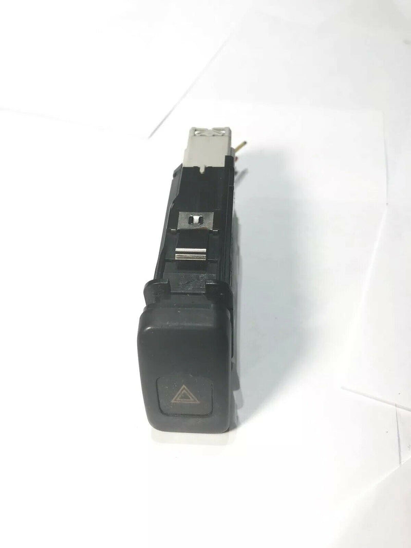 98 99 00 01 02 Honda Accord M17479 Emergency Hazard Switch Z-118-1 MS