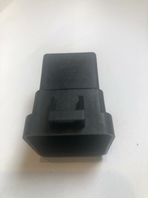 GM Buick LeSabre 12077864 D00 Omron RELAY