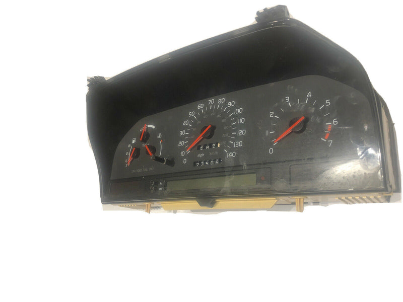 94-97 Volvo 850 TURBO 149k Instrument Cluster 9148580 VDO # 110.008.456/042 NICE