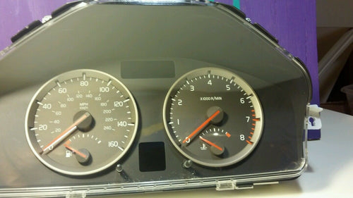 2005 VOLVO S40 2.4i SPEEDOMETER ODOMETER TACHOMETER  INSTRUMENT CLUSTER 30710072