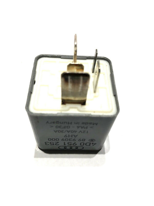 AUDI VW FUEL PUMP RELAY #372 4D0951253