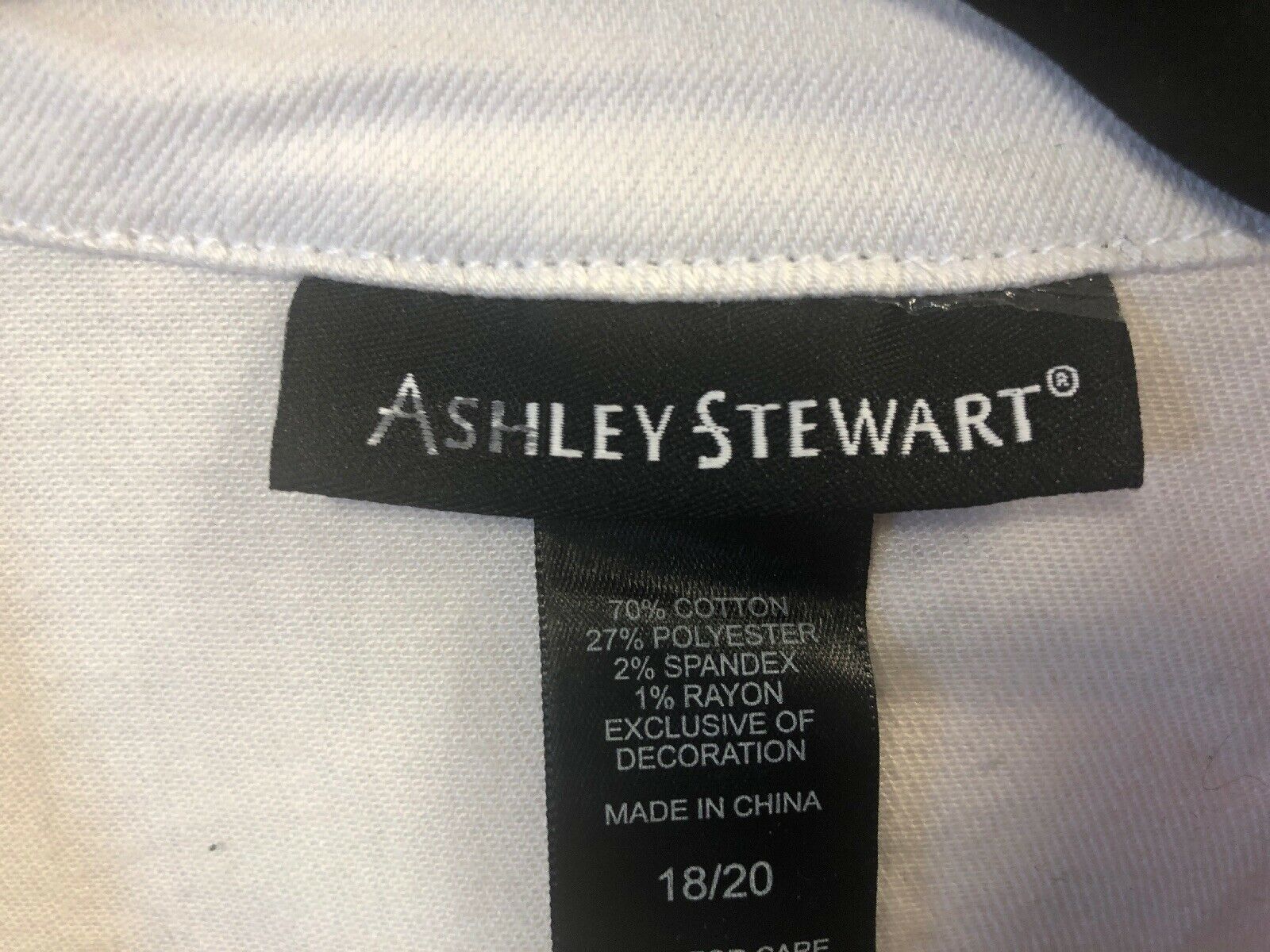 Ashley Stewart Size 18/20 hooded white linen jacket