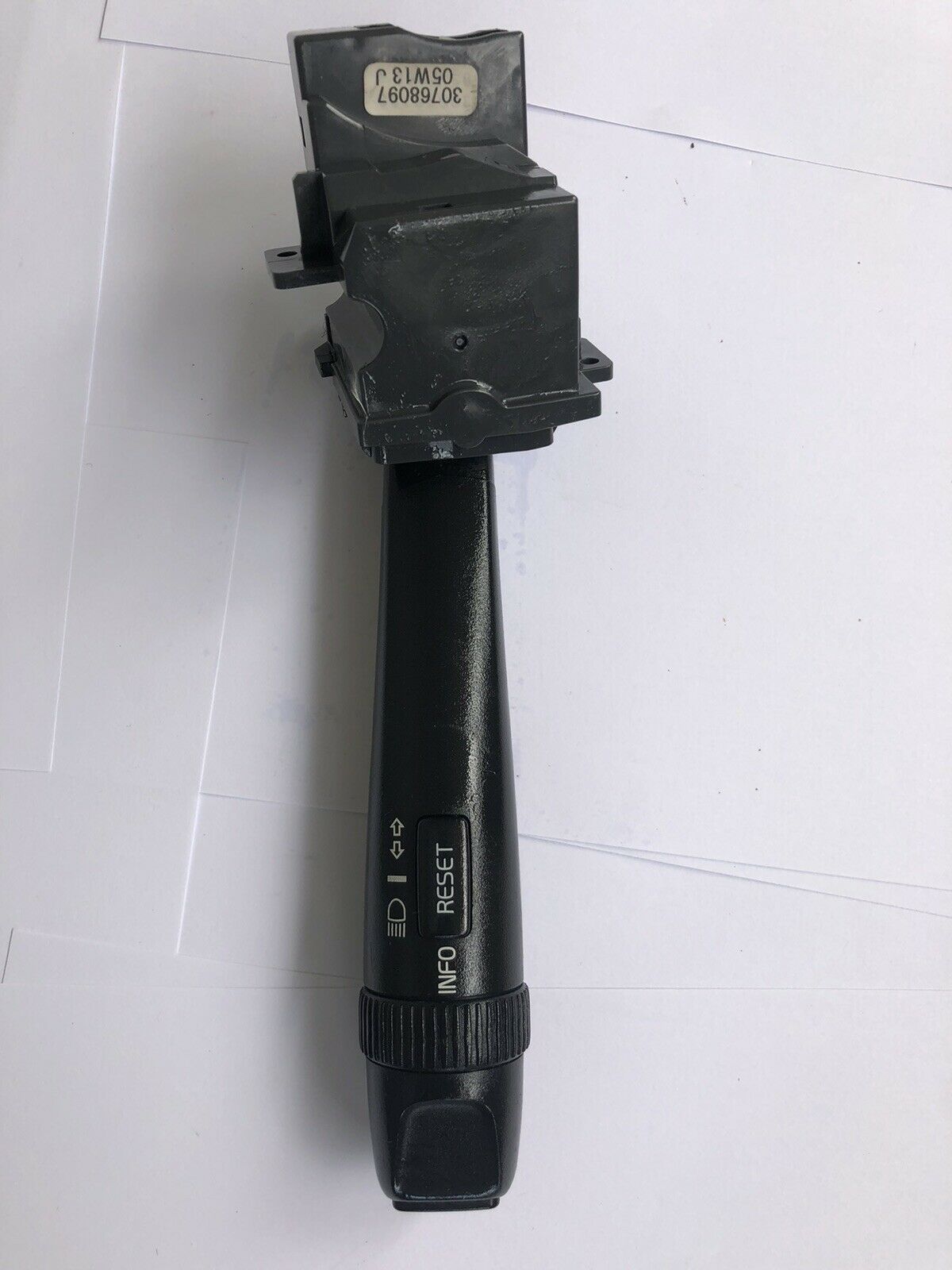 Turn Signal Switch OEM – Volvo S60 S80 V70 XC70 XC90 2005-2014