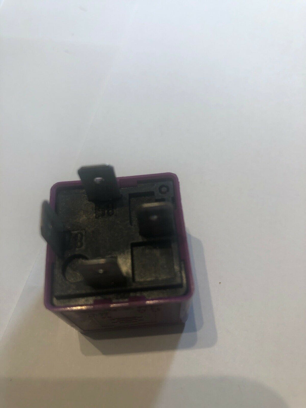 441-Audi VW Purple-381 Multi-Use 4-Pin SN7 Relay 431951253G Tyco V23134-B52-X372