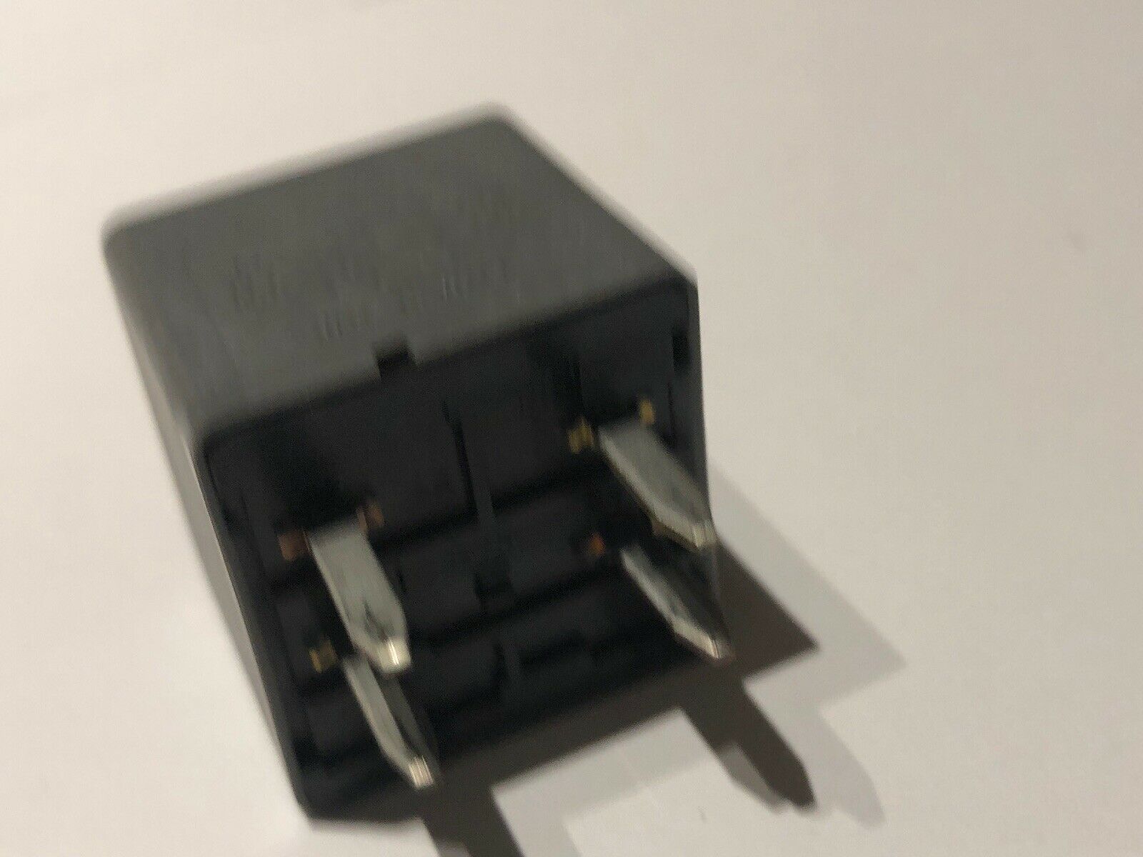 DELPHI 4 PIN RELAY 8864 / 15328864