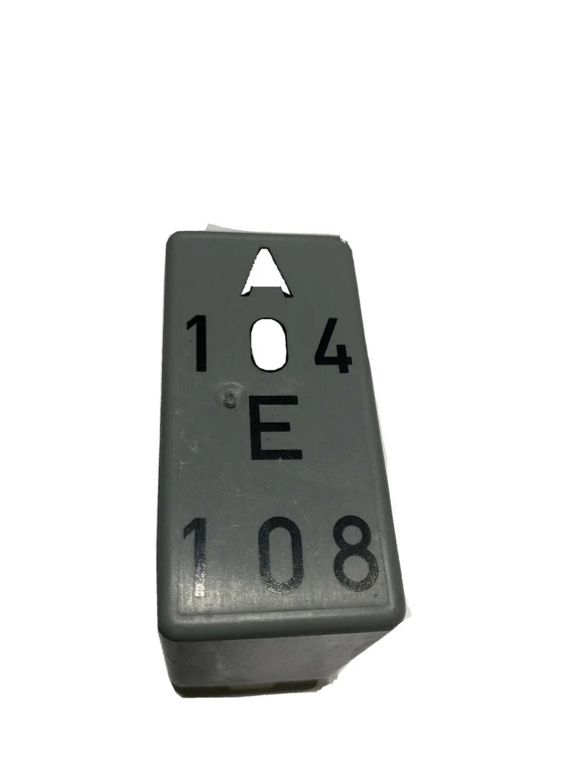 A104/E108 Original Volvo V70 LIGHT CONTROL RELAY 12V 9483309 895185000 by Volvo