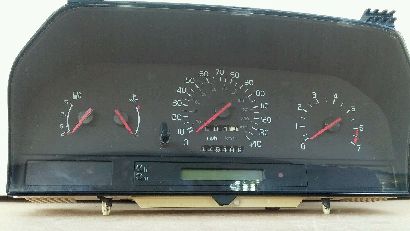 OEM '93 VOLVO 850 TACHOMETER INSTRUMENT CLUSTER SPEEDOMETER GAS GAUGE ML.179109K
