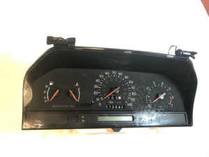 172,588K, 1997 VOLVO 850 Non-Turbo Speedometer Instrument Cluster gas gauge t