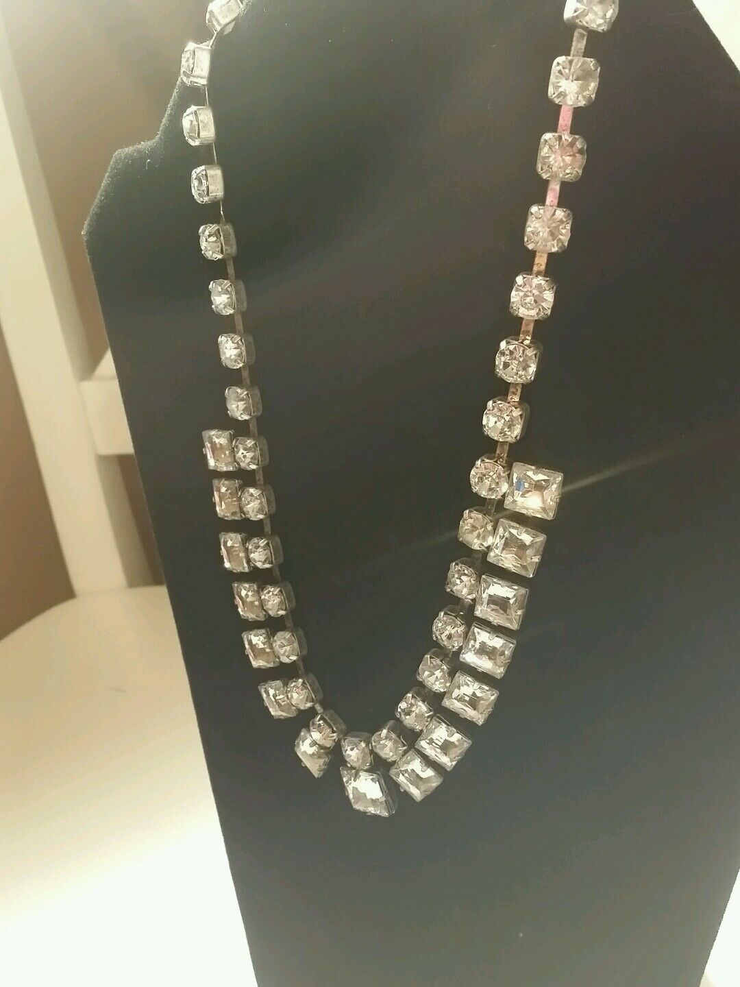 Clear diamond style costume jewelry fantastic replica. 8 inches long