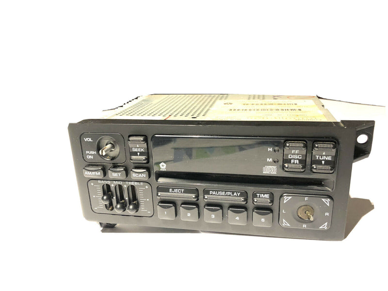 1994 - 2001 Dodge Ram Chrysler Jeep OEM Stereo AM FM Radio CD Player P04704373AD