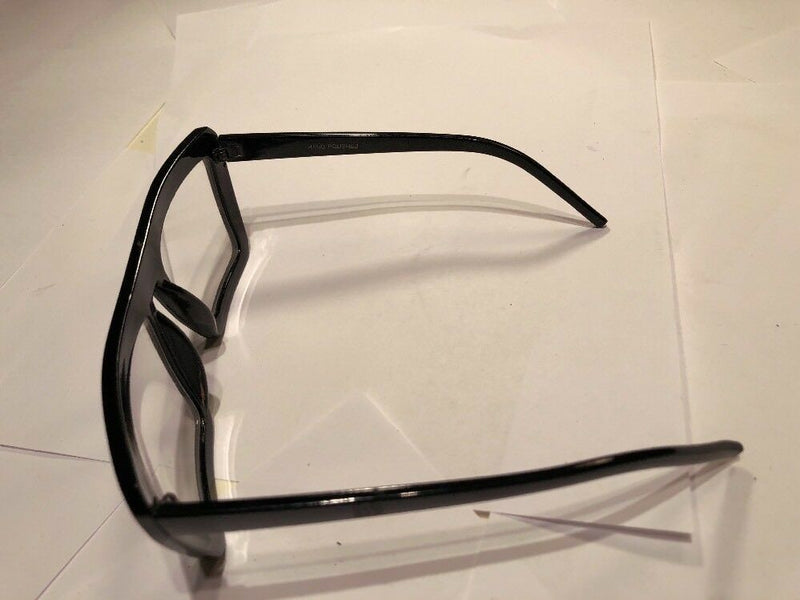 Oversized Black beyeglass Franes