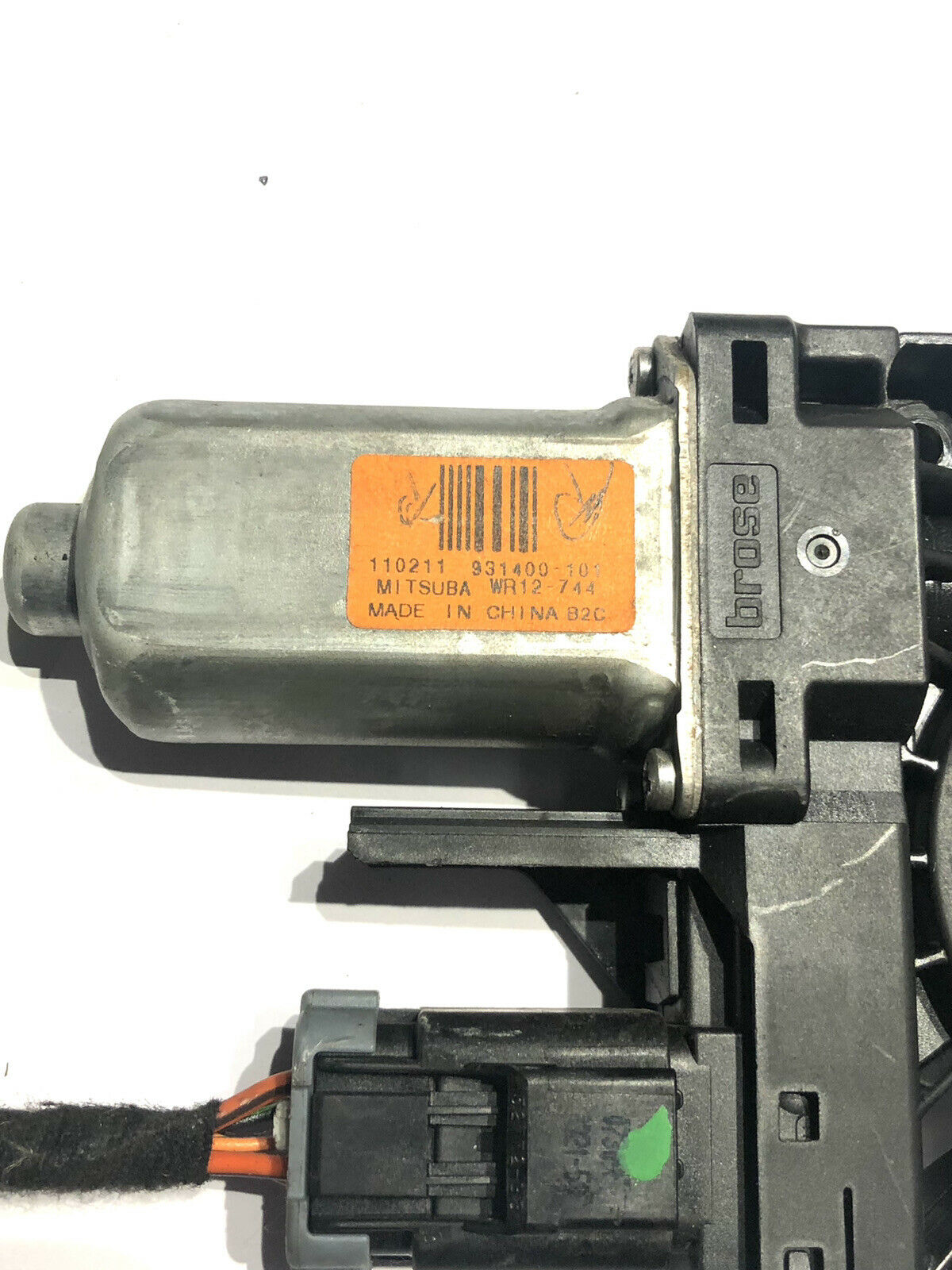 DODGE DURANGO FRONT RIGHT SIDE DOOR WINDOW REGULATOR MOTOR OEM 2011 - 2017