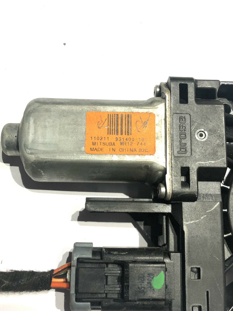 DODGE DURANGO FRONT RIGHT SIDE DOOR WINDOW REGULATOR MOTOR OEM 2011 - 2017