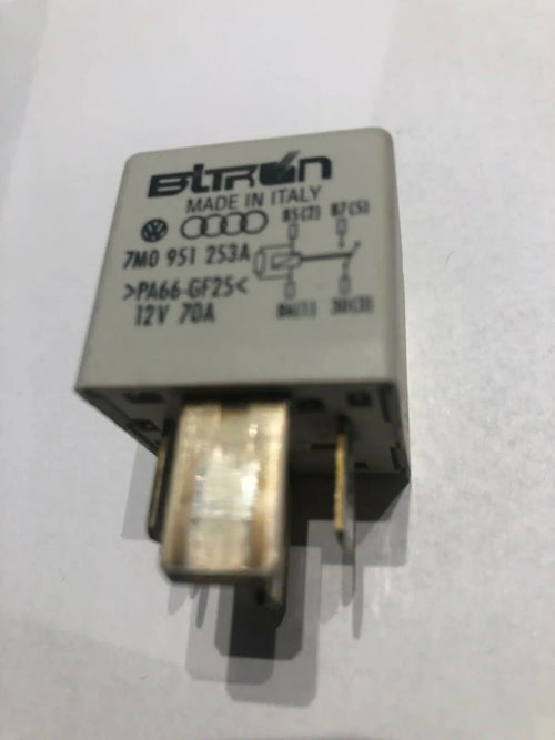 147-Audi VW /1994-2008 4-Pin Multi-Use White Relay-100 7M0951253A Bitron 12V 70A by VW (Genuine OE)