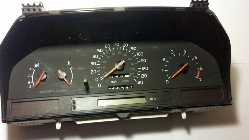 106, 547 MILES VOLVO OE SPEEDOMETER ODOMETER INSTRUMENT CLUSTER TACHO GAG GAUGES