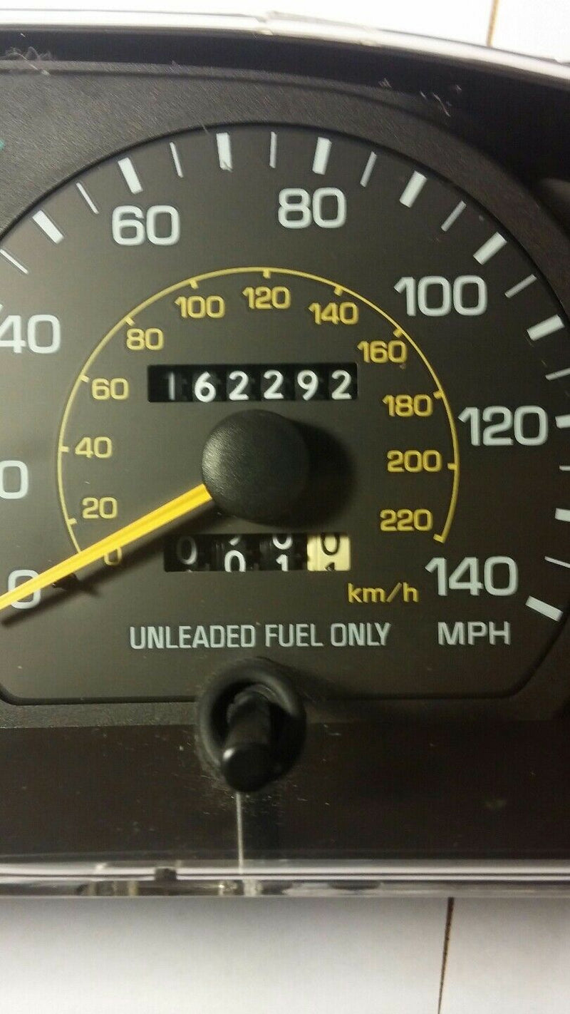 162,282K, 1996 TOYOTA CAMARY SPEEDOMETER ODOMETER TACHCOMETER GAS GAUGE CLUSTER.