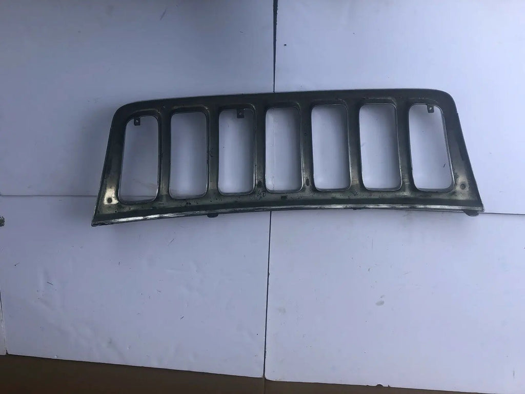 Crown Automotive 55155921AA Grille Fits 99-03 Grand Cherokee OEM NICE by Crown Automotive Jeep Replacement