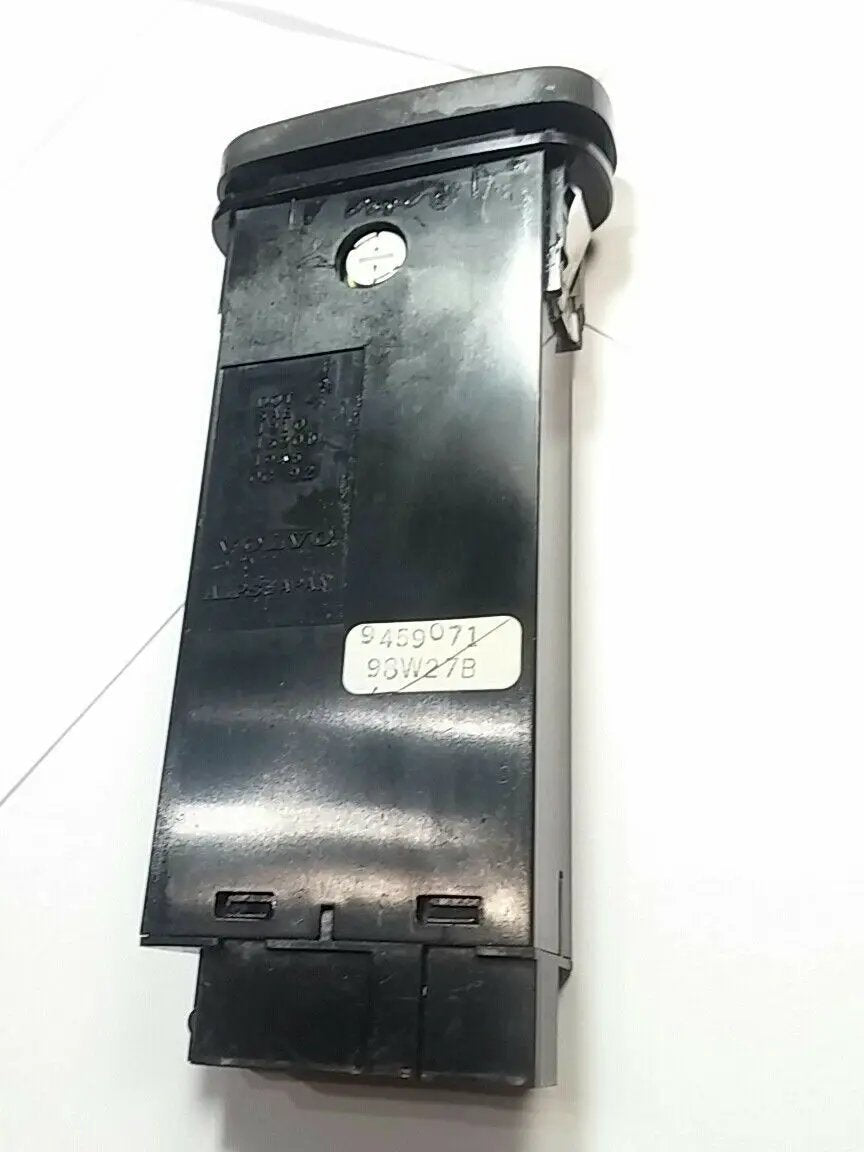 Like-new/;VOLVO S70 V70 / 98-04 VOLVO C70 Hazard Switch 9459071 8622091 6849843 by Volvo