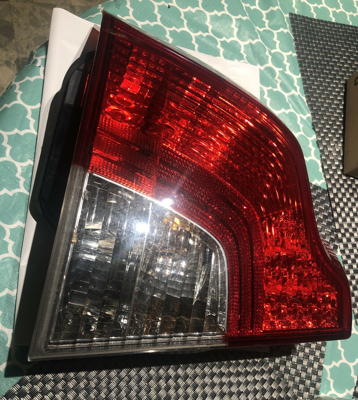 OEM 2008 2009 2010 2011 Volvo S40 Left (Driver Side) Tail Light Lamp Clean Shiny