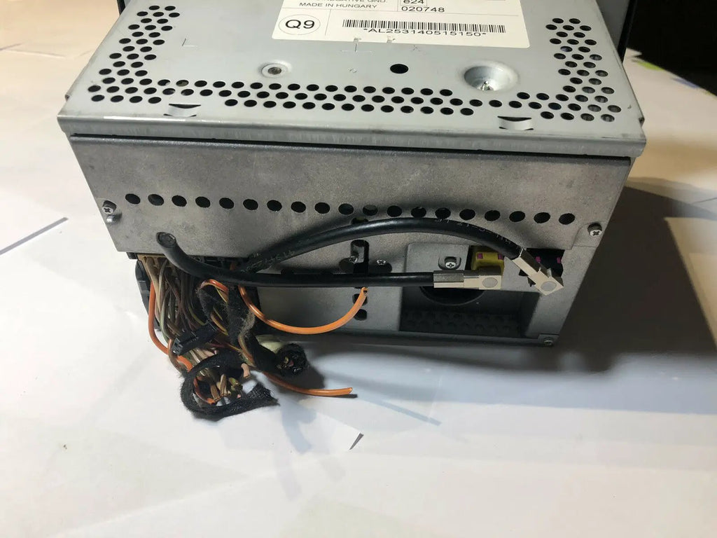 Used MERCEDES BENZ Factory OEM Radio CD Player 2001 2002 2003 2004 2005 2006 by Mercedes-Benz