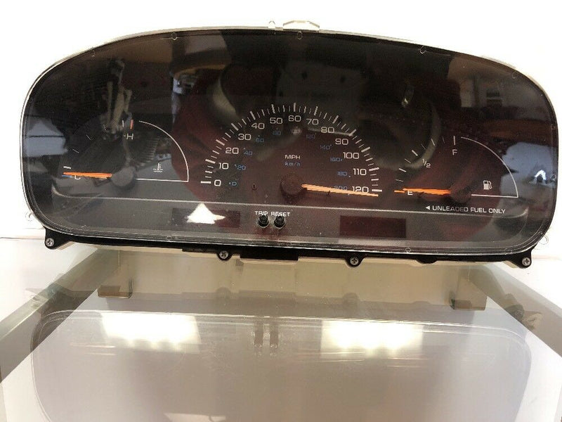 Almost-gone 1996-00 Chrysler Town Country instrumental gauge cluster speedometer