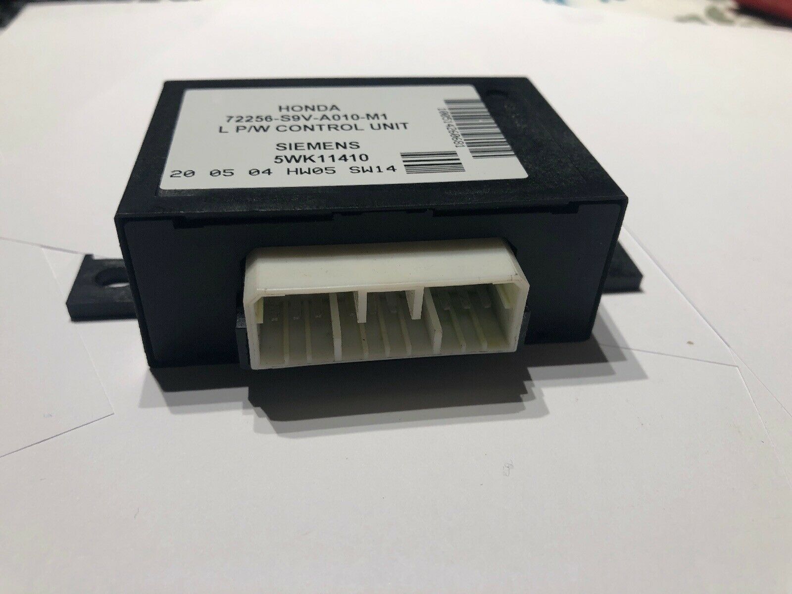 2003-2008 Pilot LH Driver Power Window Control Door Module (# 72256-S9V-A010-M1)