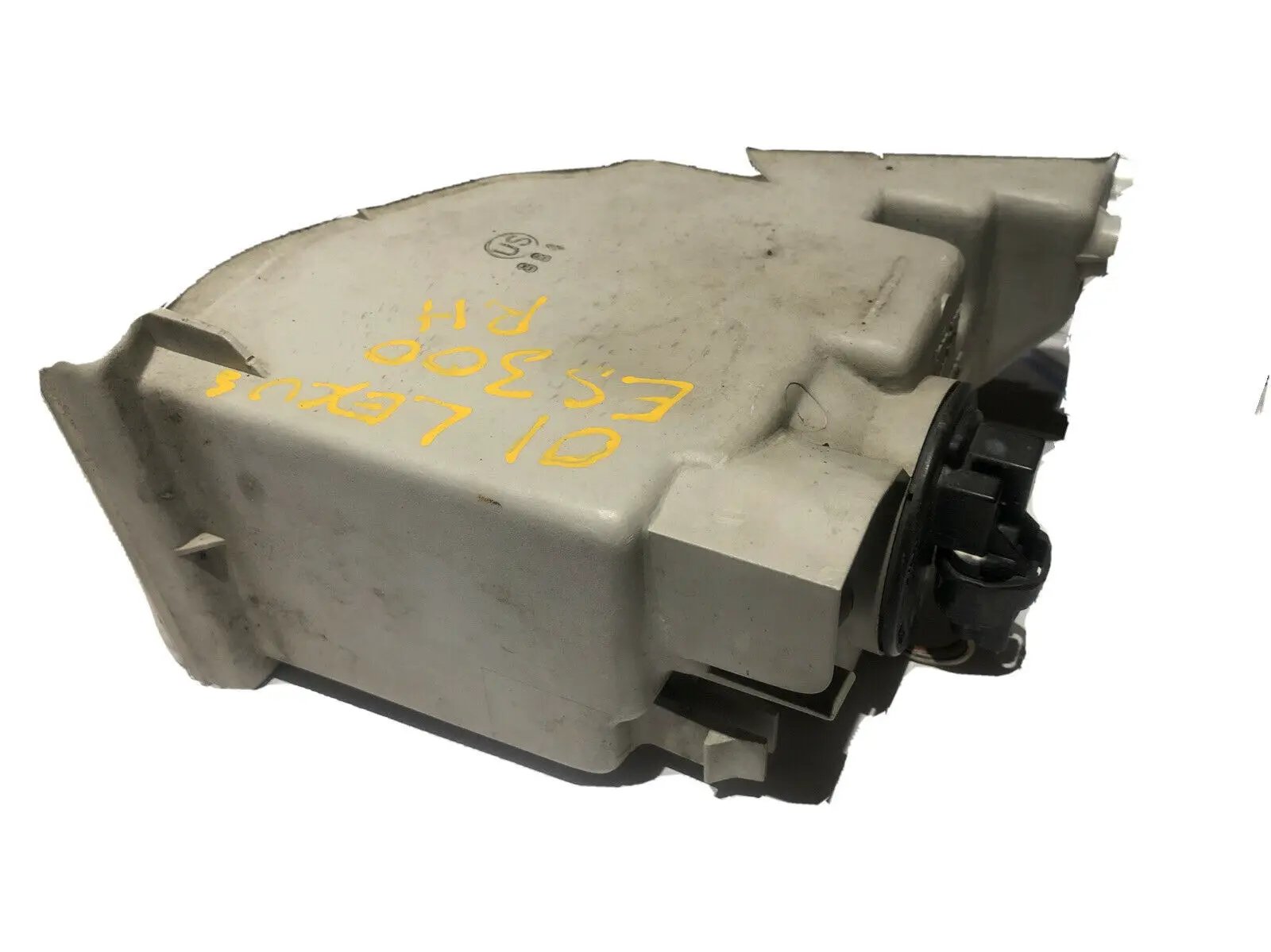 98-05 LEXUS GS300 PASSENGER RIGHT FRONT RH RF BUMPER FOG LIGHT OEM "READ" by TOYOTA