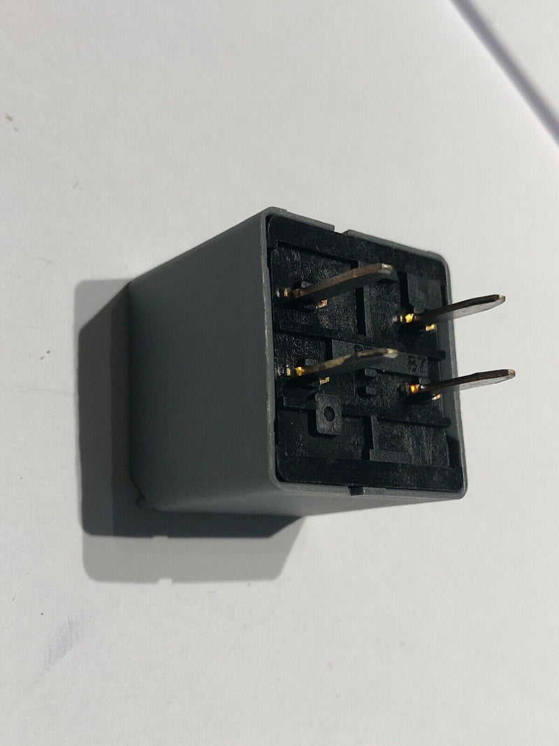 DELPHI 4 PIN RELAY 8864 / 15328864