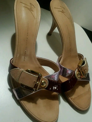 guiseppe zanotti woman's patent leather burgundy and violet slides size 39/8
