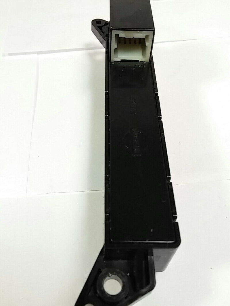 2004-2006 NISSAN QUEST OEM CENTER ROOF DOME MAP LIGHT SUNROOF SWITCH - black