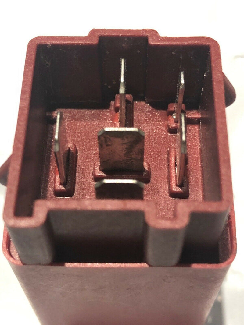 Used VOLVO INTERMITTANT WIPER RELAY L 203 9140663 898758000