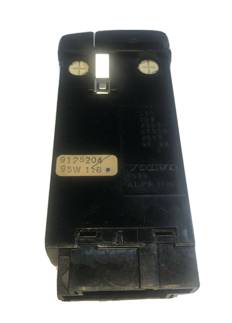 96 Volvo 850 Wgn. Factory Hazard Switch PN#9125204