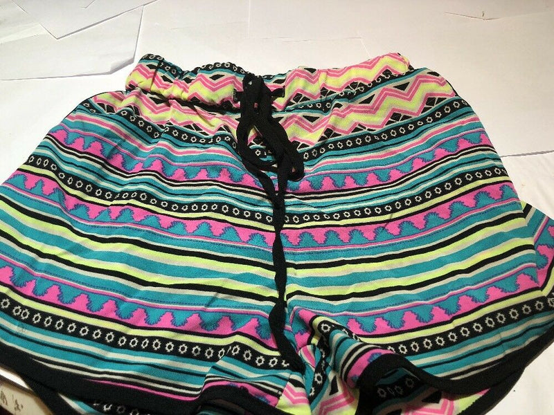 Youth Tribal Shorts Size M Rue21