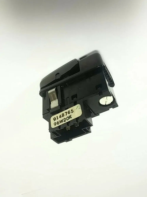 1993-97 Volvo 850 LH heated seat switch 9148765 by VOLVO